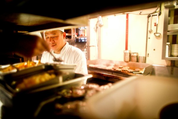 10 idées d'agencement attractif pour un bar à salade novateur